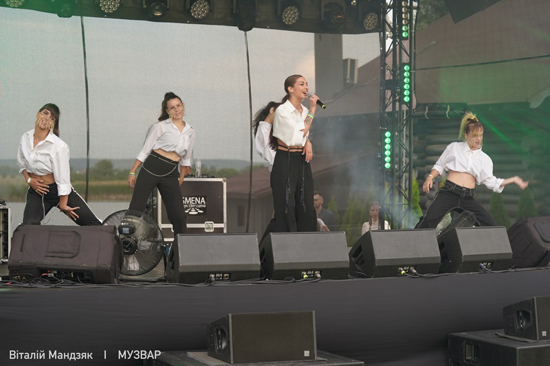 Музика війни. Молоді зірки великим концертом приблизили перемогу України над окупантом (фото)